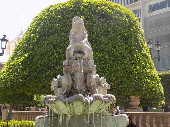 la Plaza Mártires del 2 de Enero